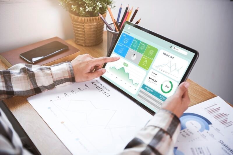 businesswoman using tablet analysis graph company finance s e1668152120852 1